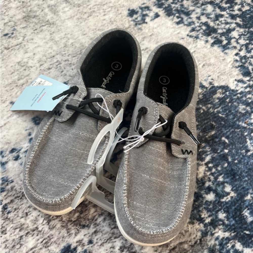 🩶🤍 Cat & Jack shoes 🩶🤍 - Picture 3 of 3